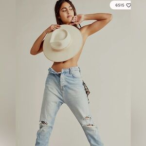 NWT Free People Rancher Felt Fedora hat cream with special detailed band